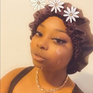 Meet your Posher, Jae